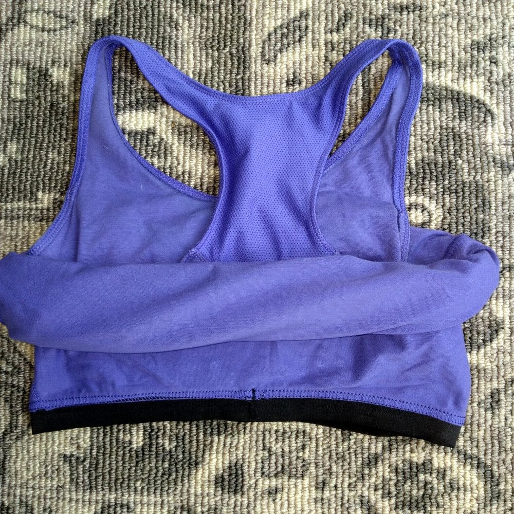 NIKE women's sports tank top with bra support EUC - Picture 8 of 8